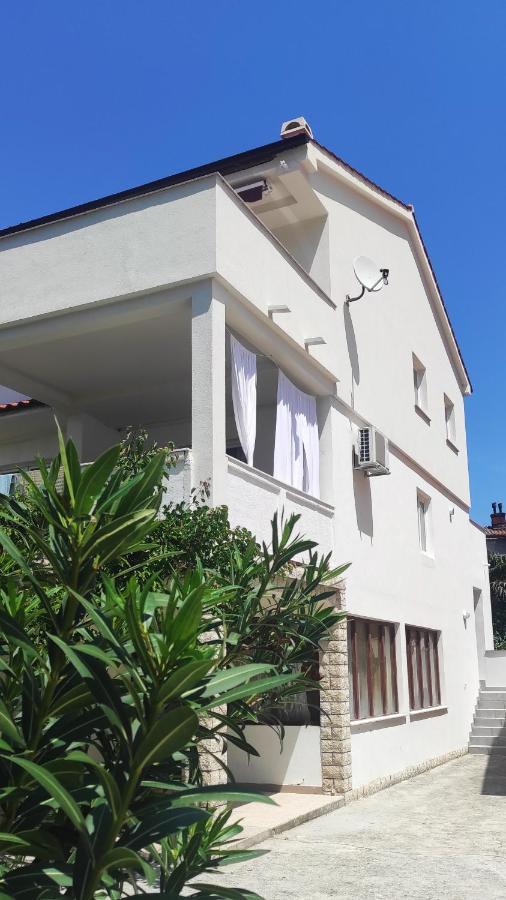 Rab Apartments Aurora Rab Town Dış mekan fotoğraf