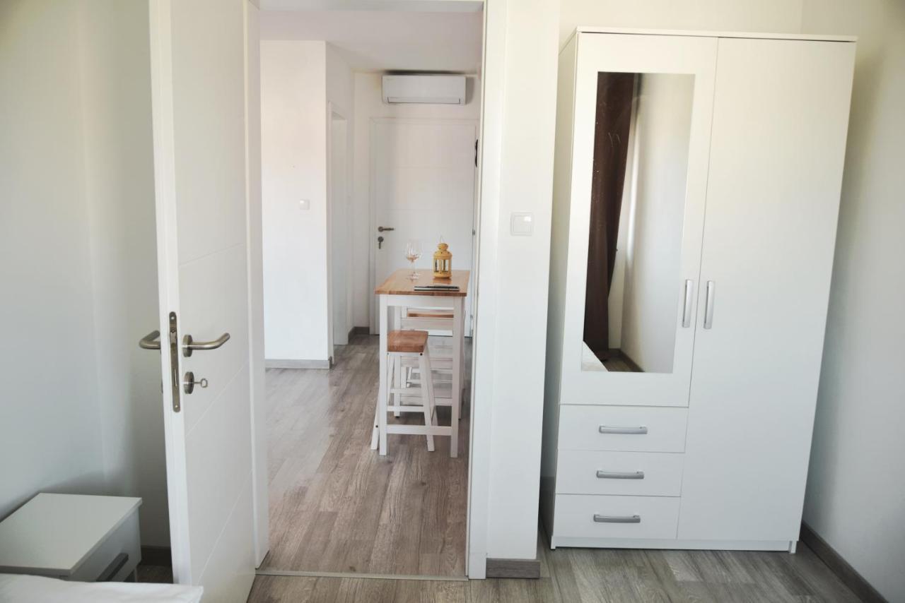 Rab Apartments Aurora Rab Town Dış mekan fotoğraf