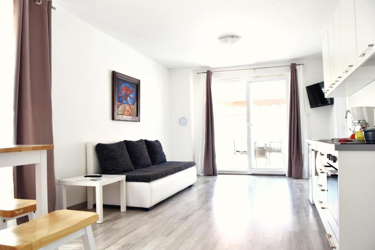 Rab Apartments Aurora Rab Town Dış mekan fotoğraf