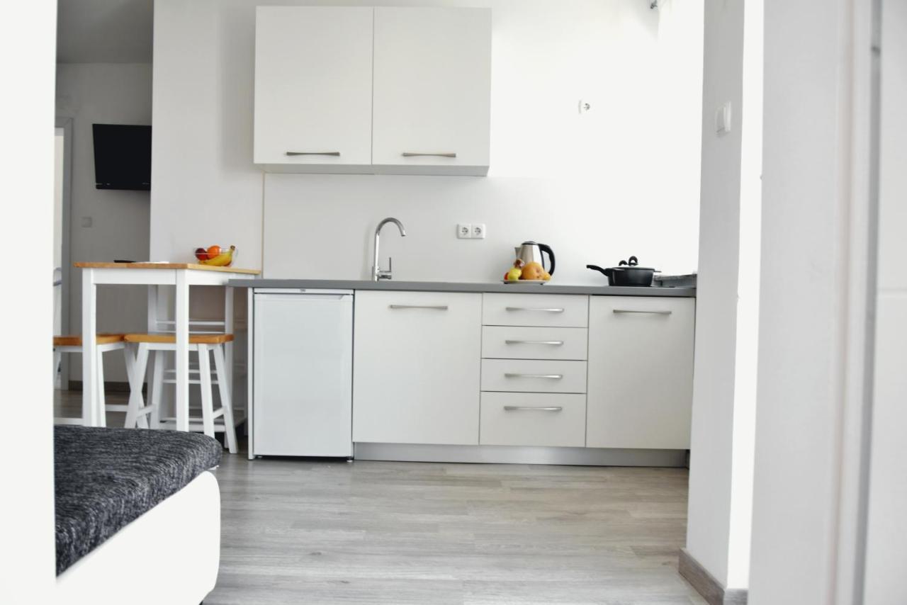 Rab Apartments Aurora Rab Town Dış mekan fotoğraf